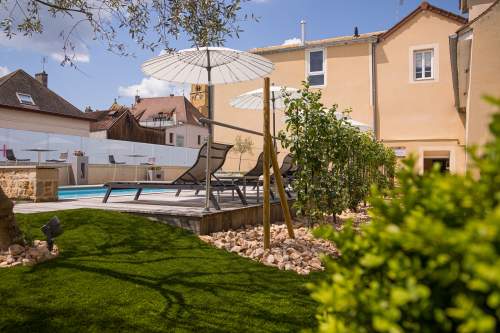 Piscine, Hôtel de Luxe Charolles, Maison Doucet en Bourgogne