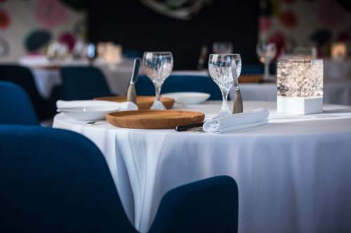 Table Restaurant, Hôtel 5 étoiles Bourgogne, Maison Doucet - Relais &amp; Chateaux 